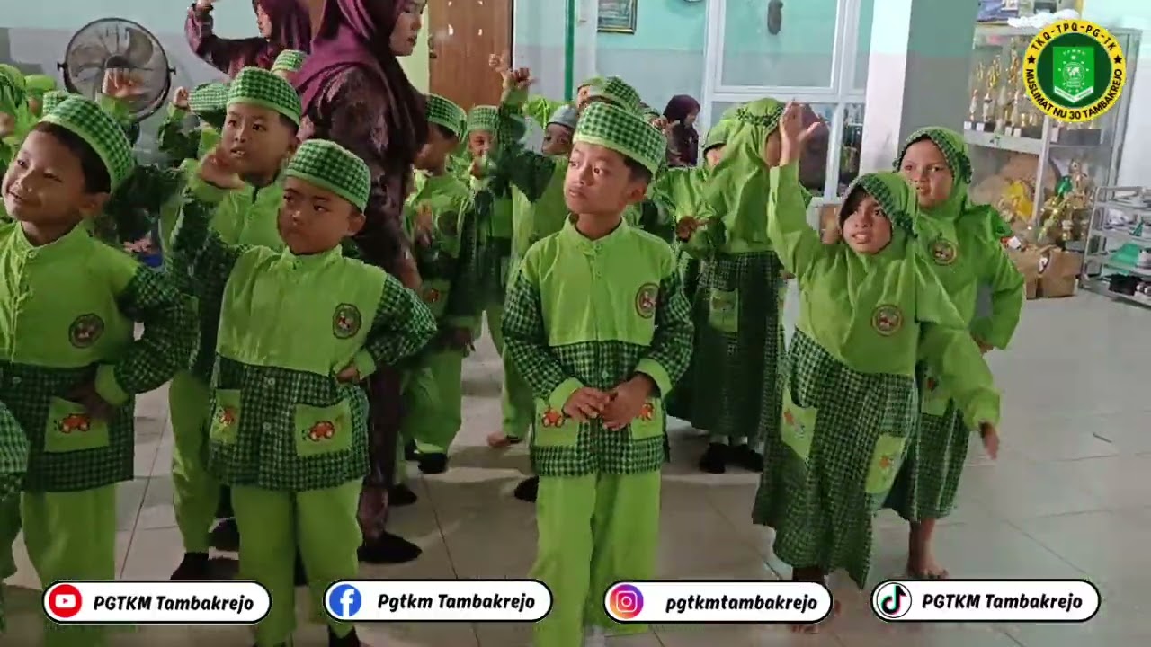 TK.B EKSTRAKURIKULER MENYANYI & MENARI 140126 - PGTKM Tambakrejo