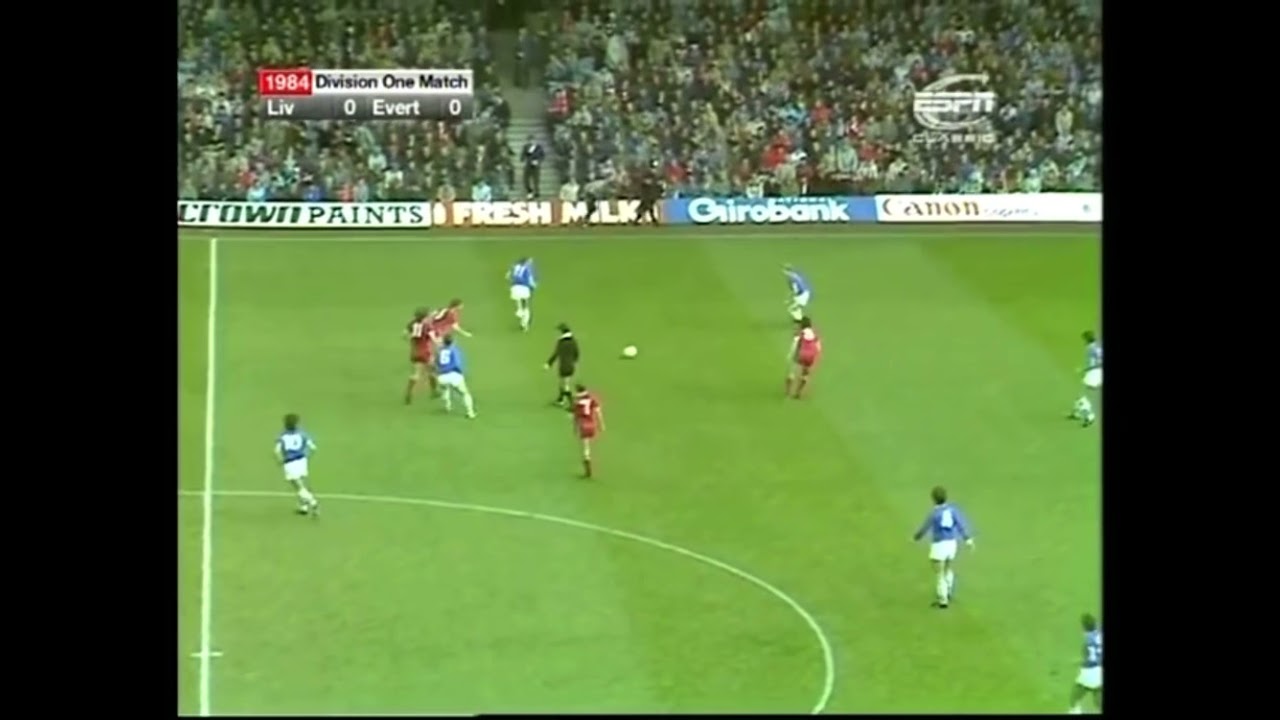 Graeme Sharp&rsquo;s screamer Liverpool v Everton 1984-85