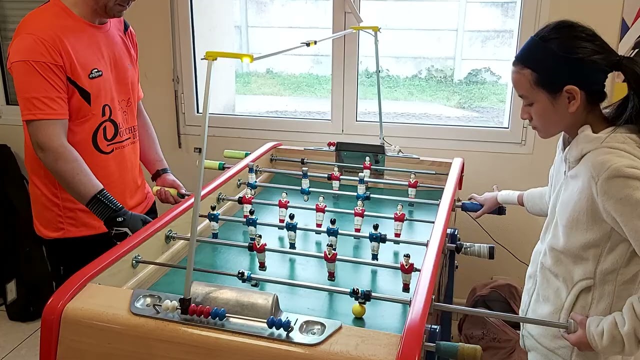 2025 Gauchy Olivia Nguyen et Élie Salame jouent une partie en 2 sets
