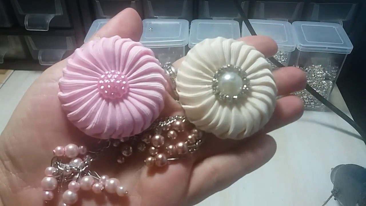 31) DIY - Tutorial || Cara Membuat Bros Donat Mini || How to Make Mini Donut Brooch