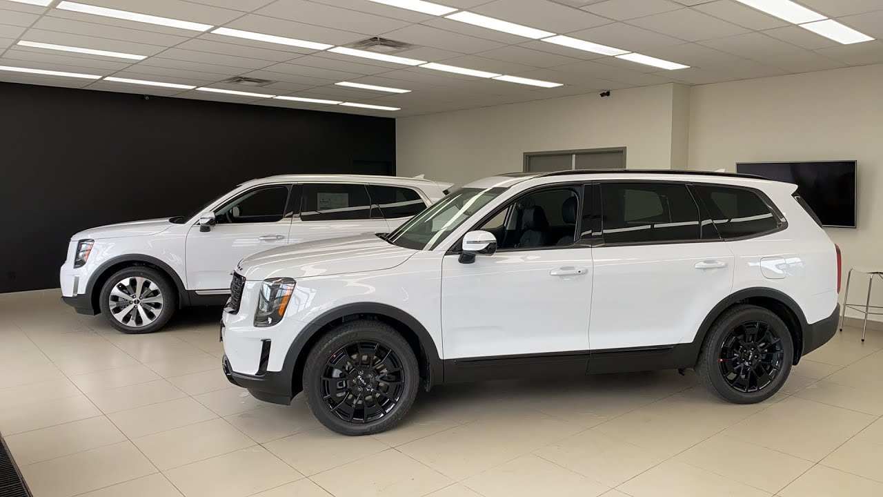 LIVE: 2022 Kia Telluride Nightsky vs. SX Limited - Complete In-depth Comparison!