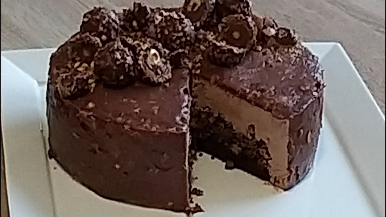 كيكة فيريرو روشيه  Ferrero Rocher Cake