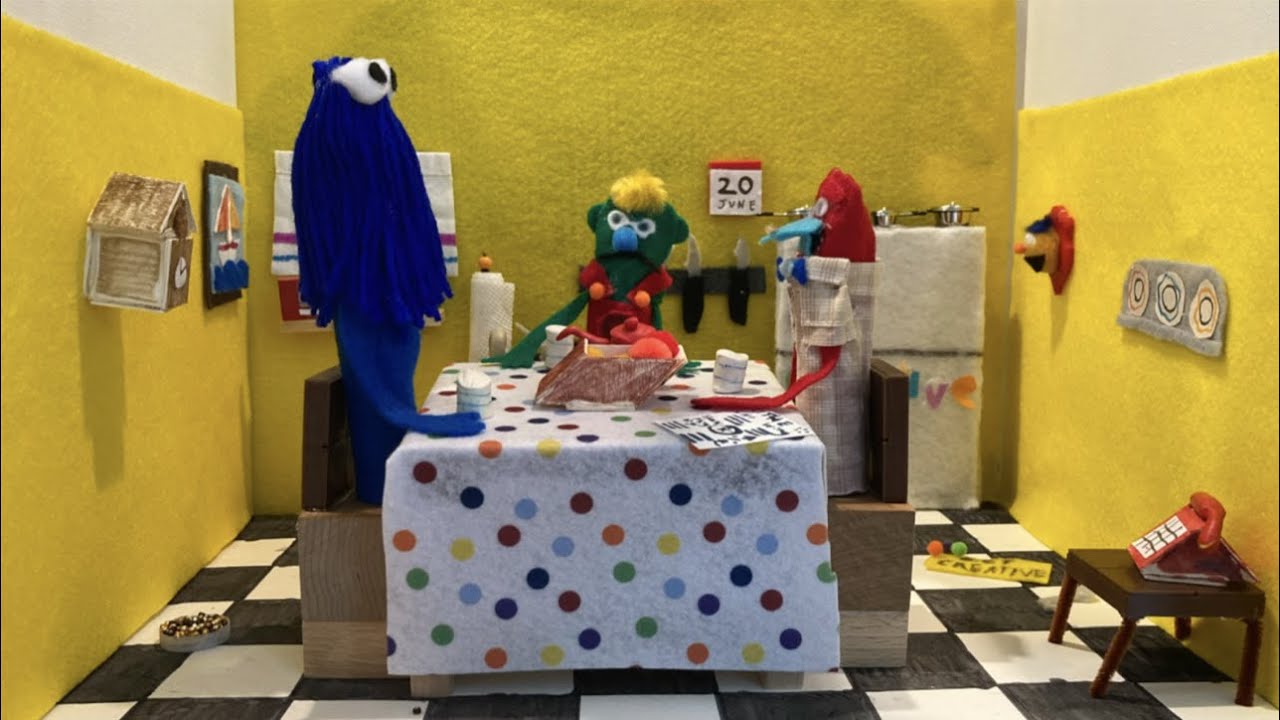 Don't Hug Me I'm Scared 6.5 (Puppetry)