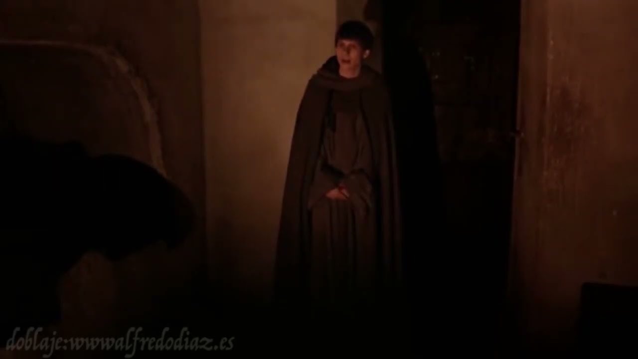 Fray Malahostia, manzanilla, velas y luces