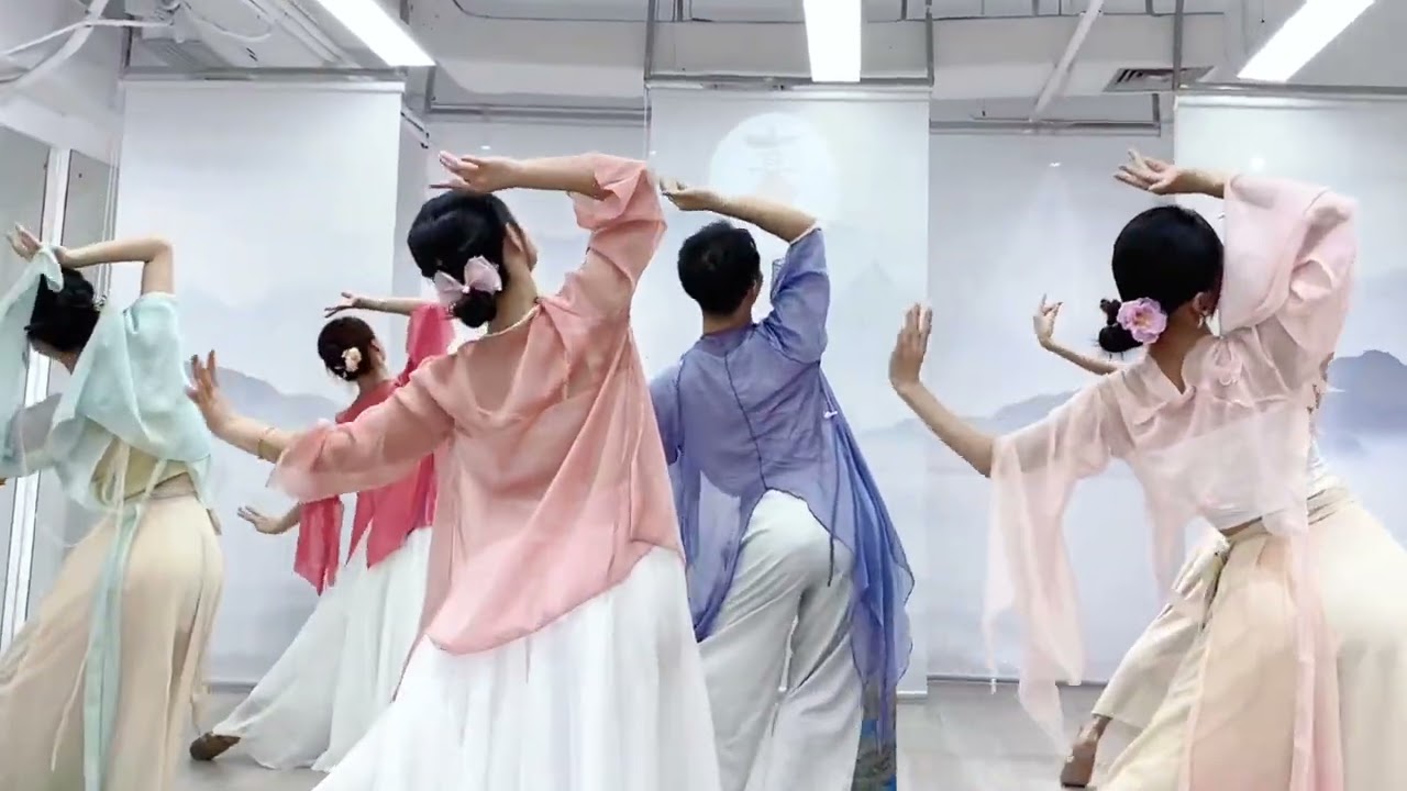 traditional Chinese dance &mdash; 人间烟火