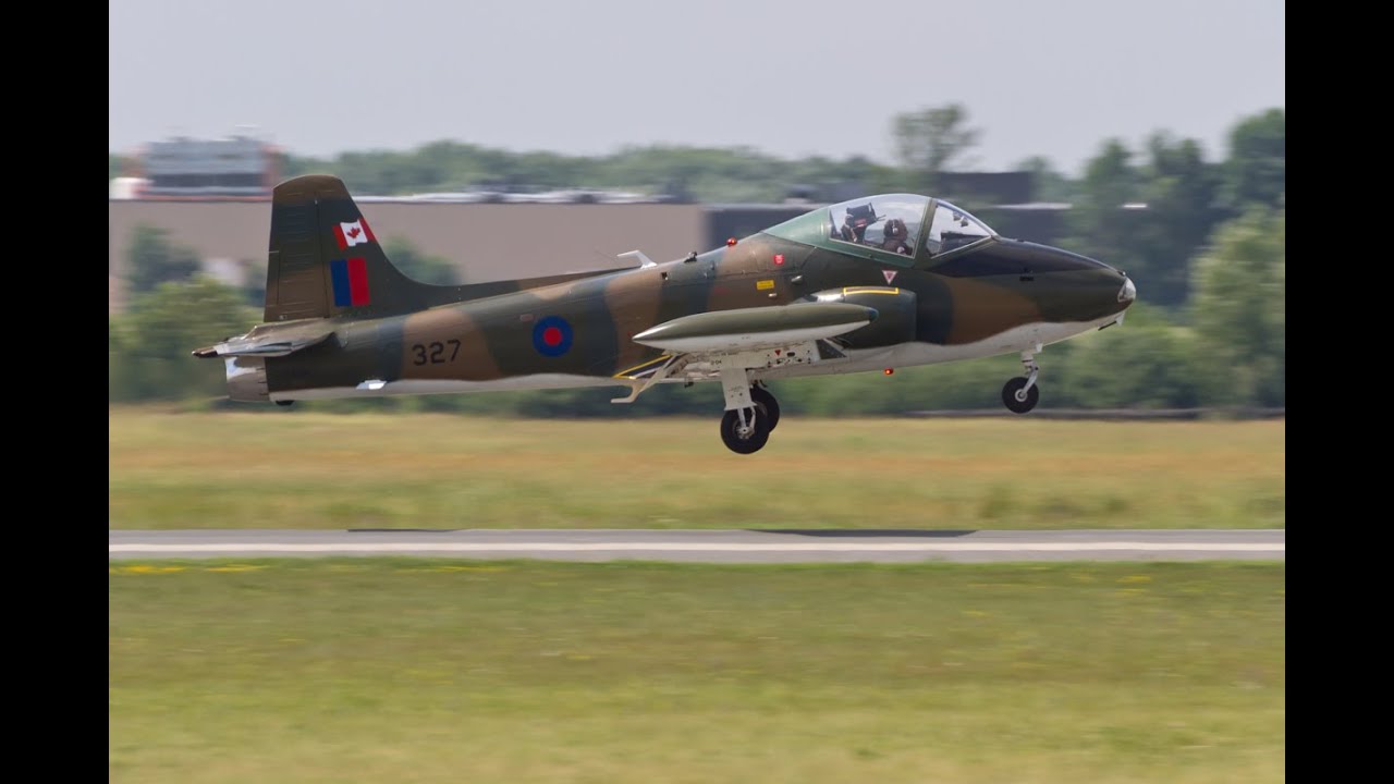 BAC-167 Strikemaster Aerobatics - Waterloo Airshow 2014