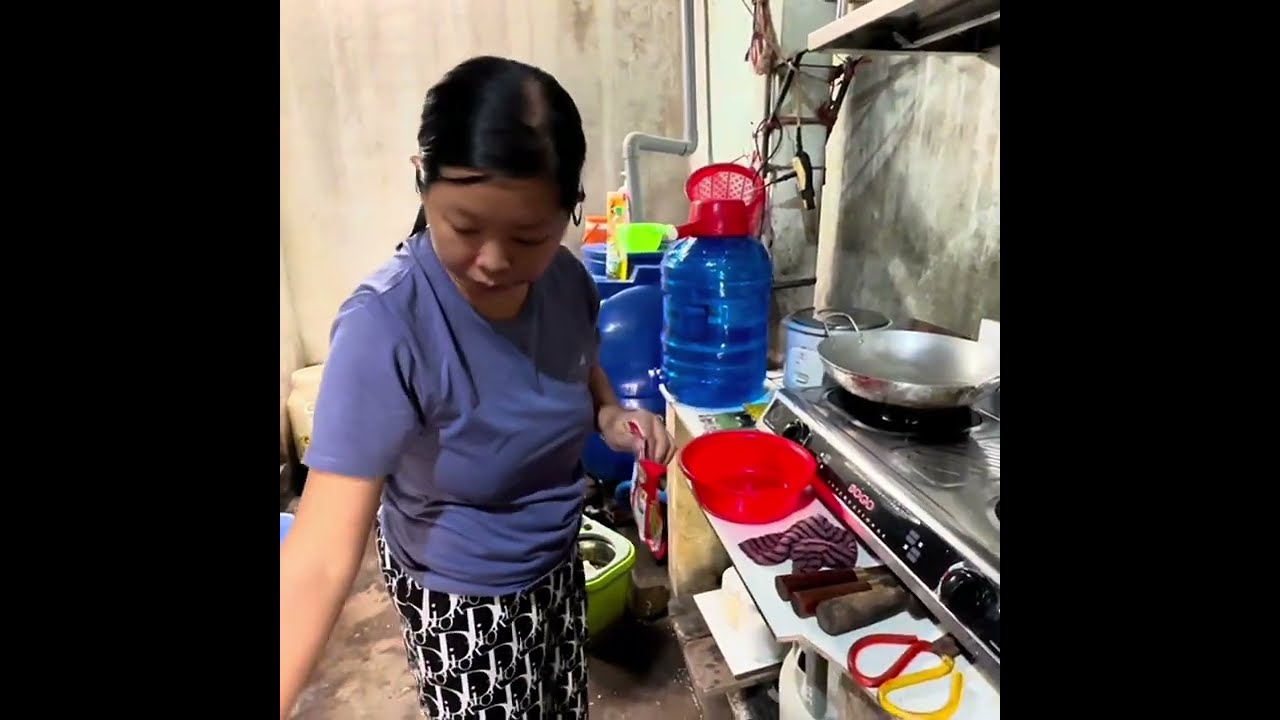 Tới công chuyện ngọc chiên món tép độc lạ.!#thànhngoc 
