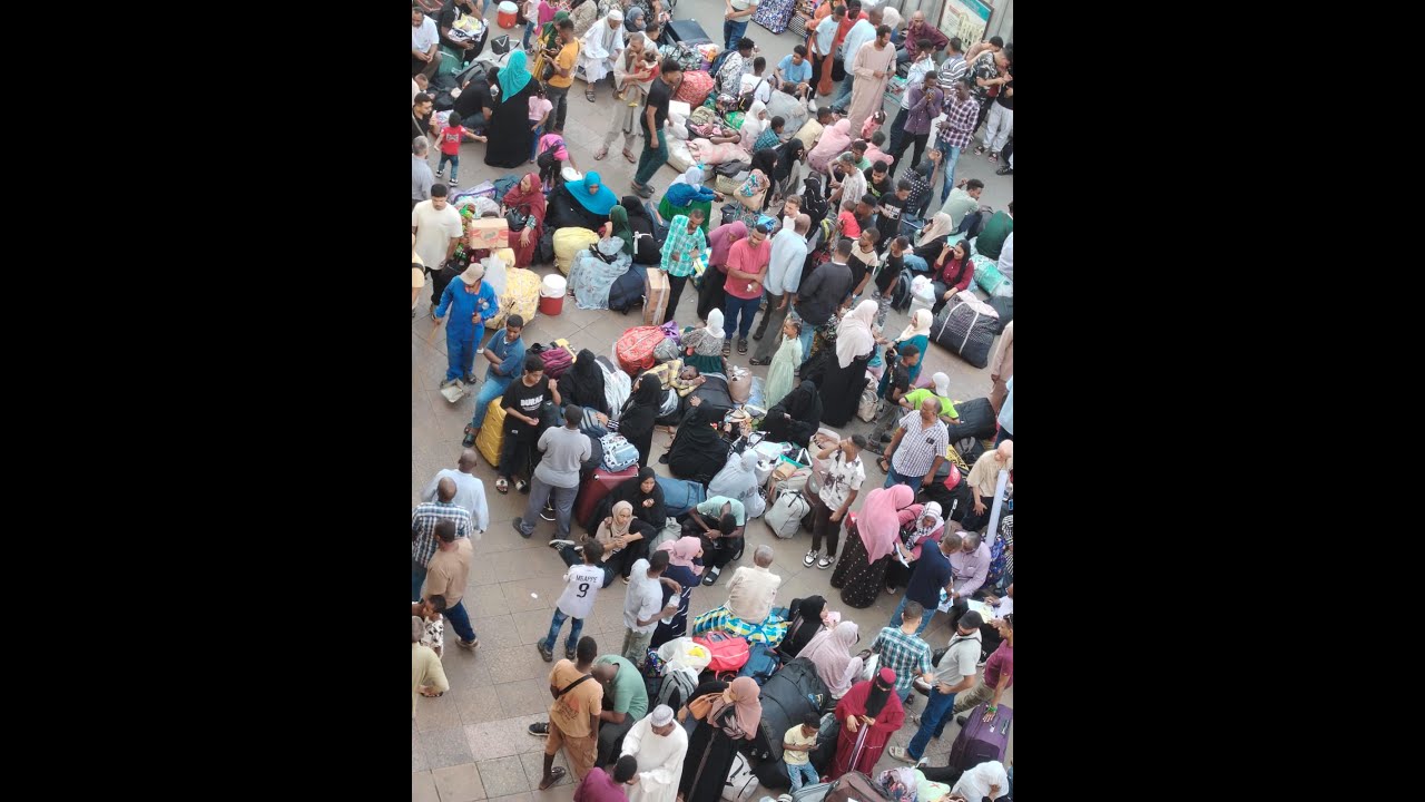 تفاصيل توافد السودانيين على محطة مصر لاستقلال القطار المتجه لأسوان لتسهيل العودة الطوعية