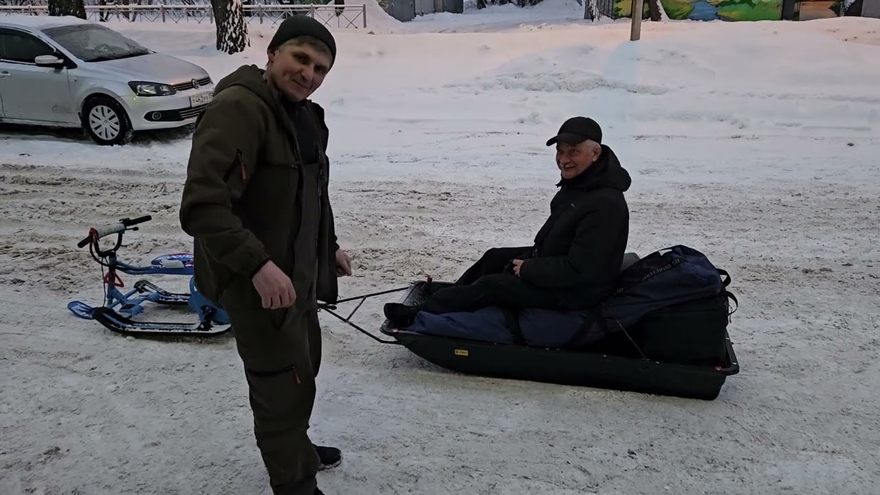 Тест драйв детского снегоката с мотором