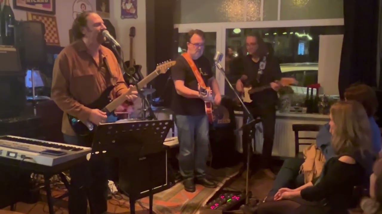 Sultans of Swing by Duncan Paul & The Silver Wings Band