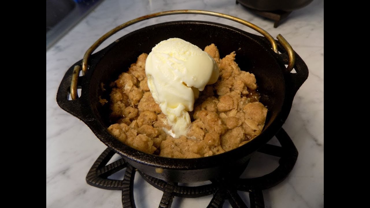 Apple Crisp in Tiny Cast Iron Cauldrons