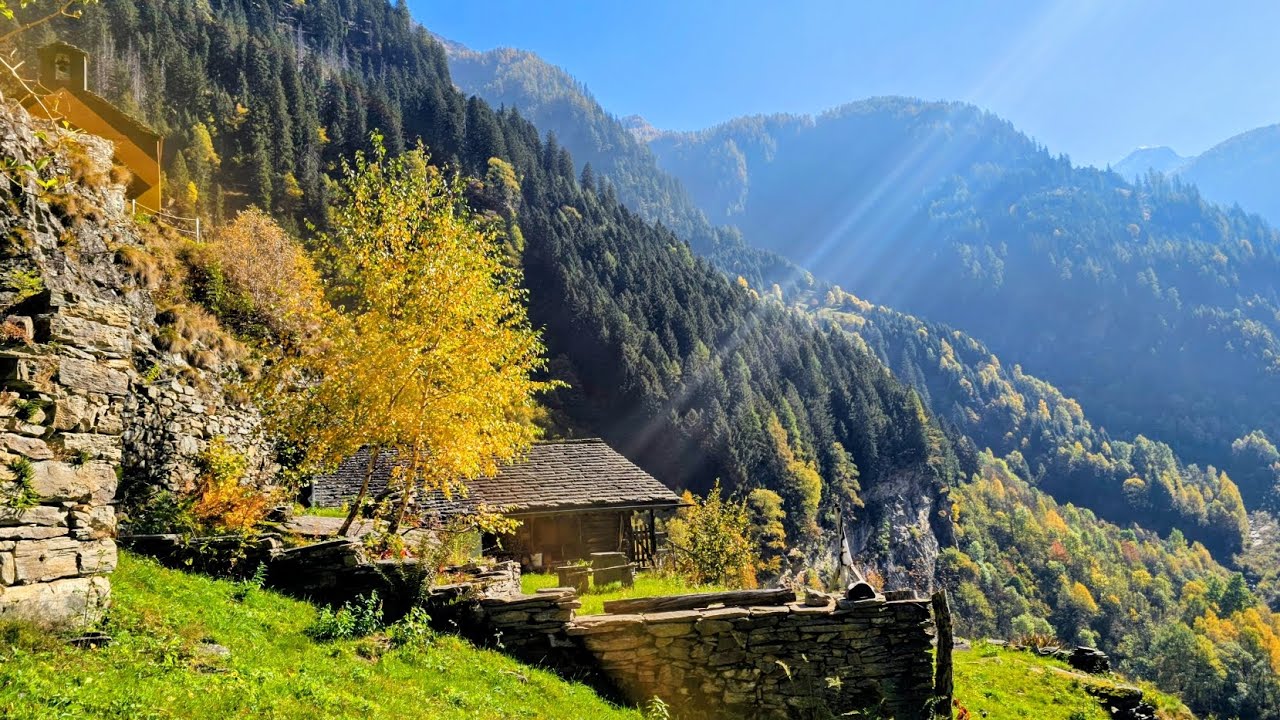 Oberes Calancatal Graubünden im Oktober  2025