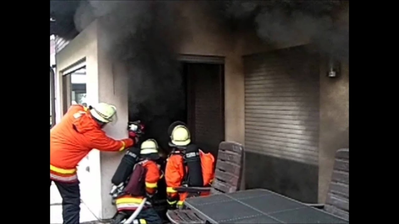 Feuerwehren des Landkreises im Brandeinsatz