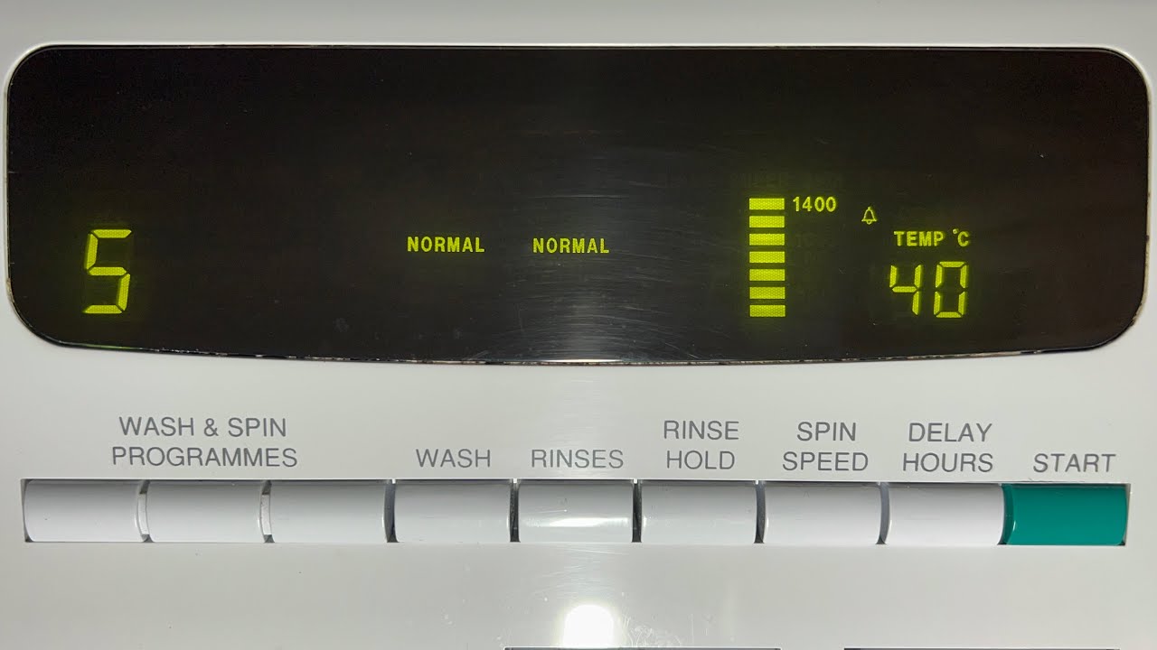 Hotpoint Ultima 1400 Microprofile WM43 - Non Colourfast Cotton 40°