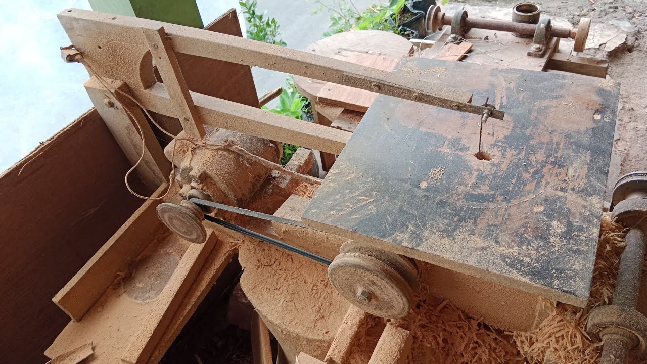 ALAT RAKITAN SEDERHANA GERGAJI SCROLL SAW DARI KAYU - GERGAJI UKIR