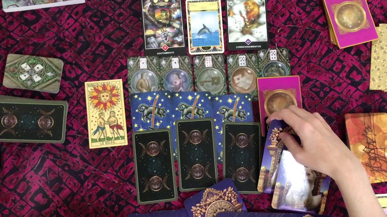 Se viene un nuevo amor ? O es alguien que ya conozco ? Tarot interactivo del amor hoy
