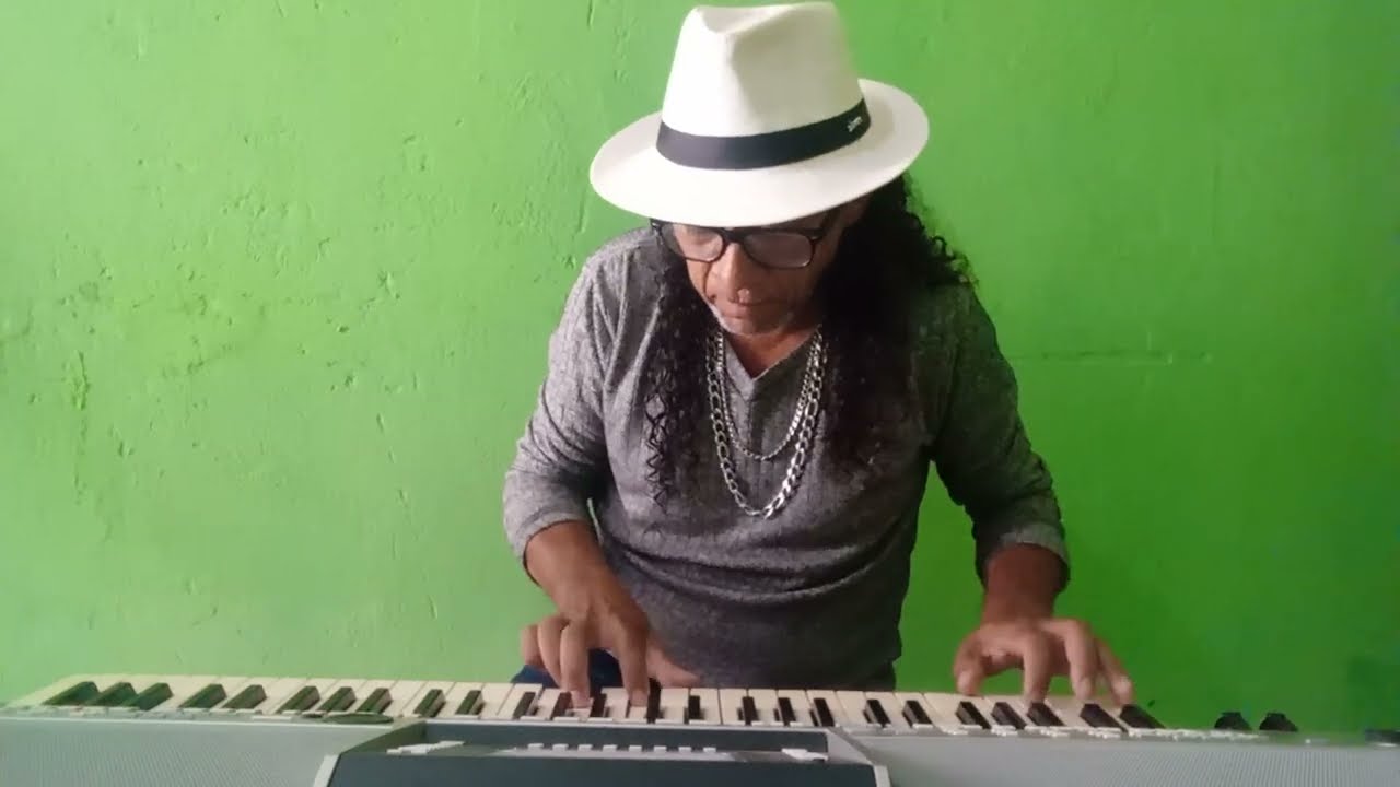 Carta sobre a mesa  // amado batista  / valdo  souzanelle/ cover/