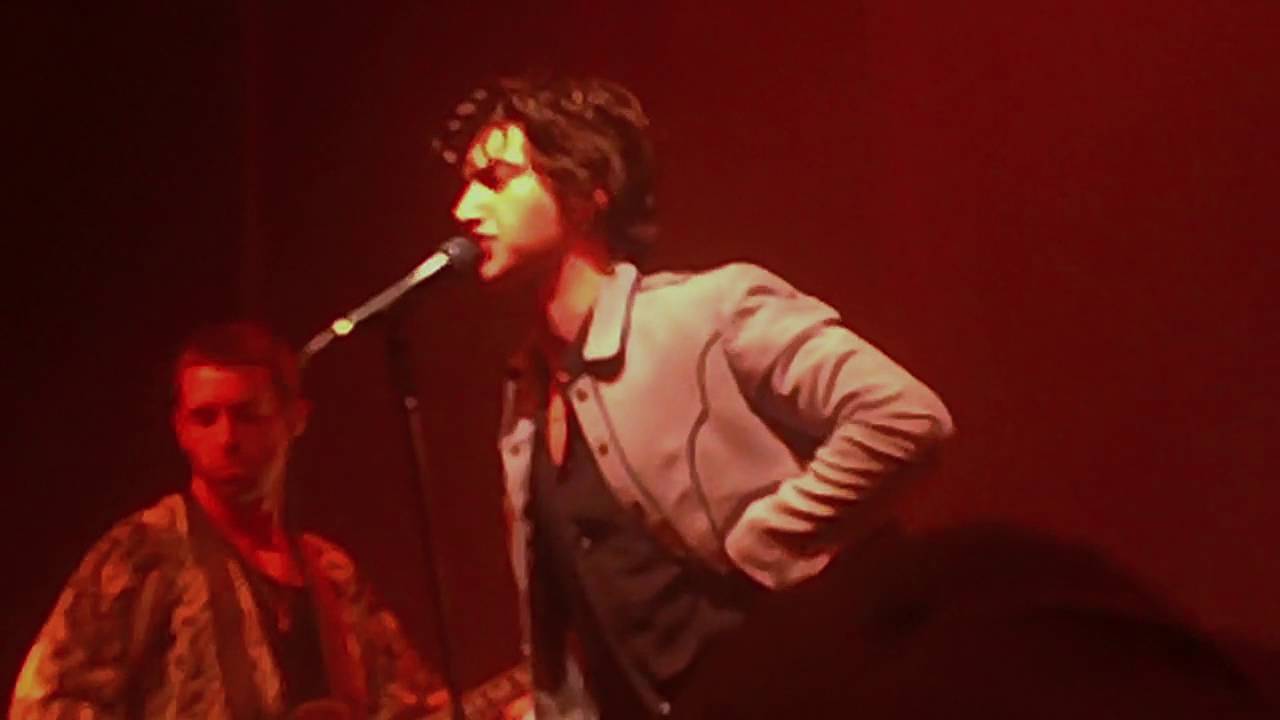 The Last Shadow Puppets  -  Used To Be My Girl - Live in Cleveland at the Agora