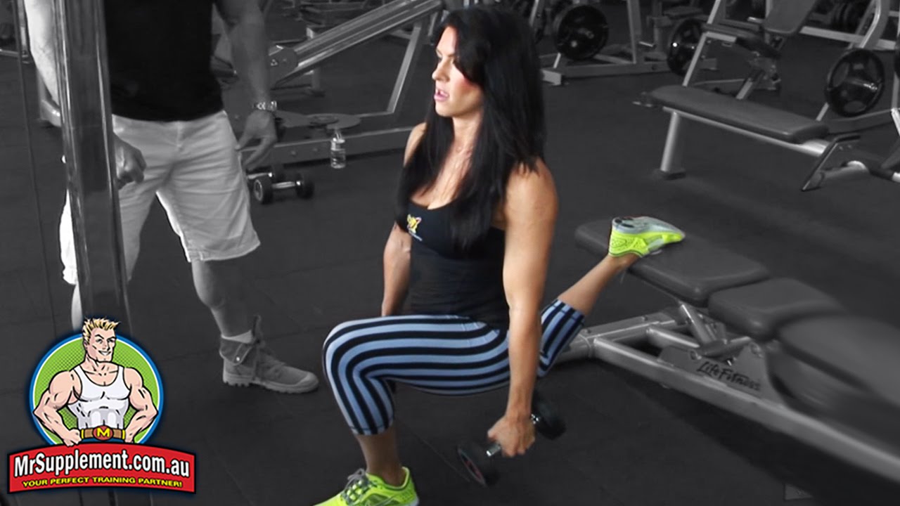 Amanda Latona Demonstrates Split Squats | Glute Exercise #2