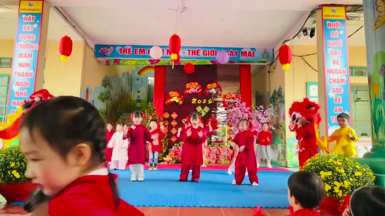 Múa mầm non : Bé Chúc Tết ( Minh Châu 4 tuổi)