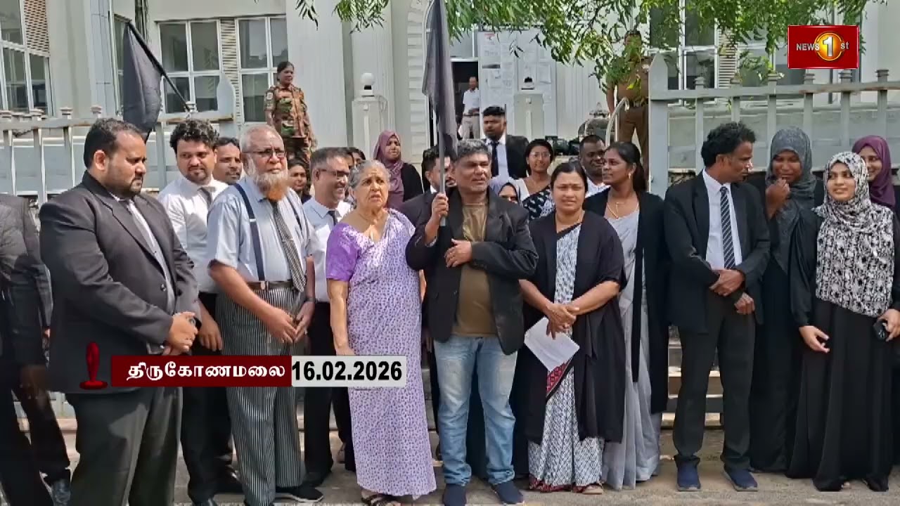 அக்குரேகொட இரட்டை கொலையின் சந்தேகநபர்களை கைது செய்ய வலியுறுத்தி  சட்டத்தரணிகள் கவனயீர்ப்பு போராட்டம்