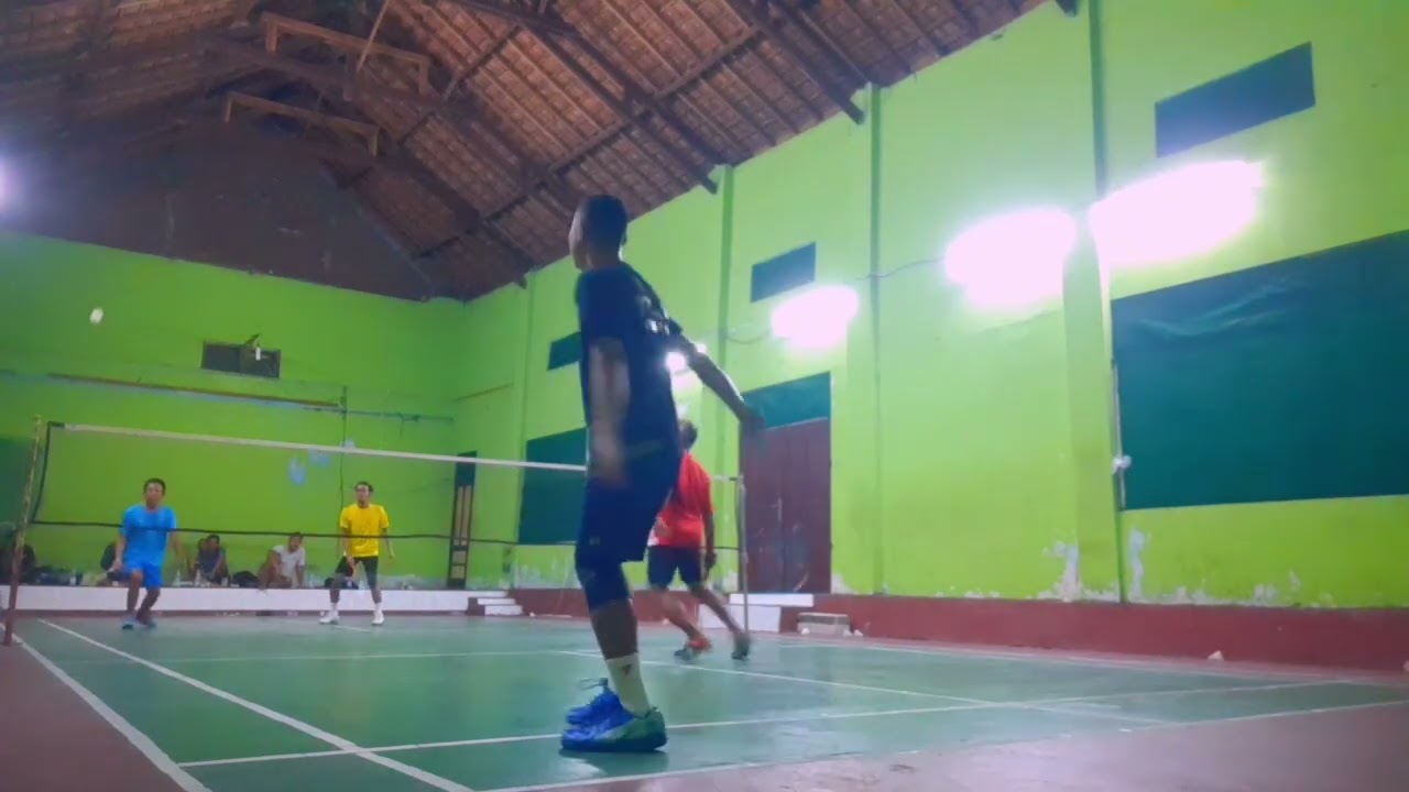 Backhand Smash Variasi