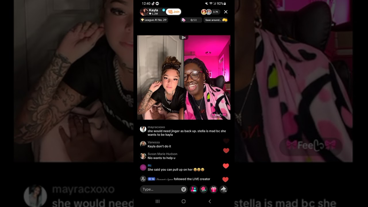 Kayla vs Stella 