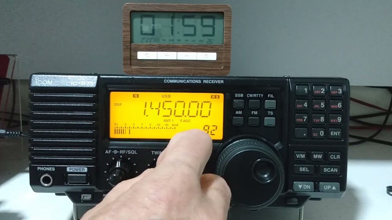 1450 kHz Radio América, Montevideo - Uruguai