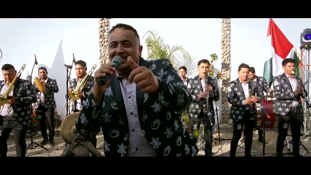 El bronco y su banda (hagamos un trato) 2023