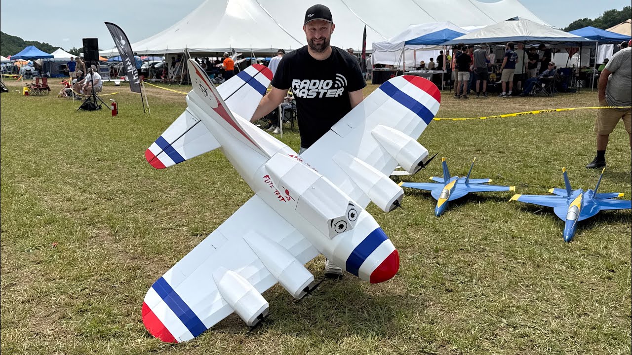 PLANE FUN RC EXCLUSIVE!!! The GIANT Flite Test Tubby B-17 at Flite Fest 2025 Day 3