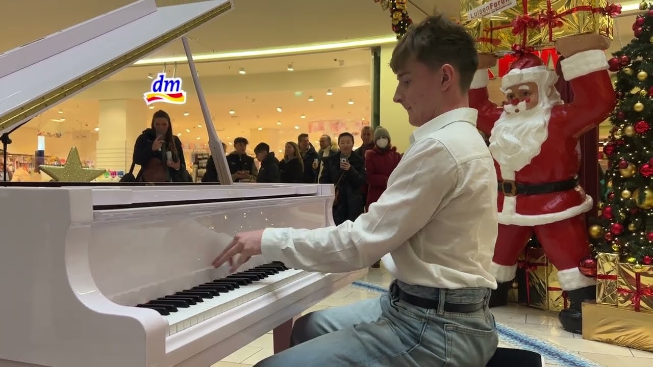 Walk With The Devil - Public Piano Funk Solo - Jonah Schwickert