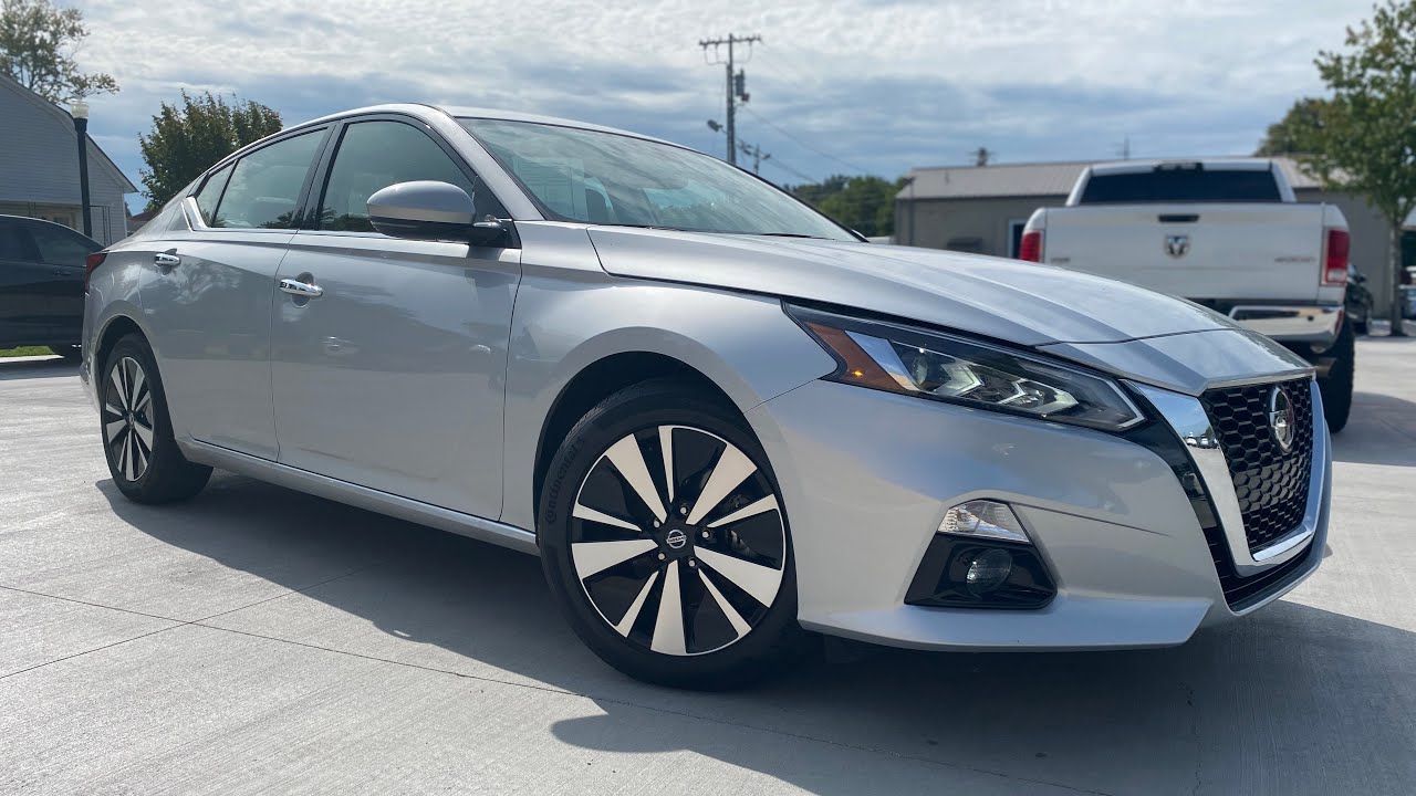 2020 Nissan Altima 2.5 SL Test Drive & Review