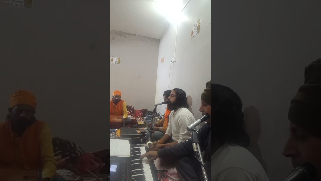 मोरी शारदा भवानी माई के मुसीबत मोरी काट दो जय जय सीताराम
