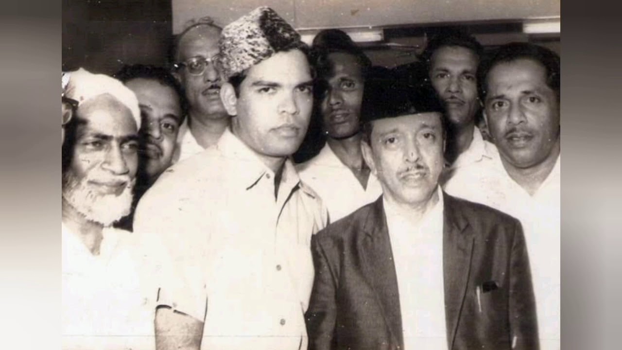 paralokathoru rakshakkayi..original by kt mohammed kutty tirurangadi