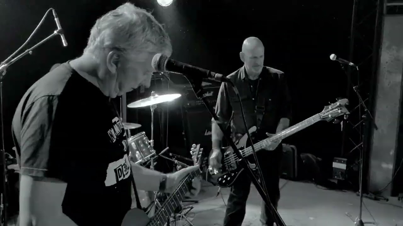 The Samples “Dead Hero”