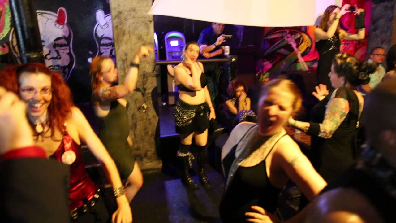 Girls at Neo Nightclub's 36th Reuinion
