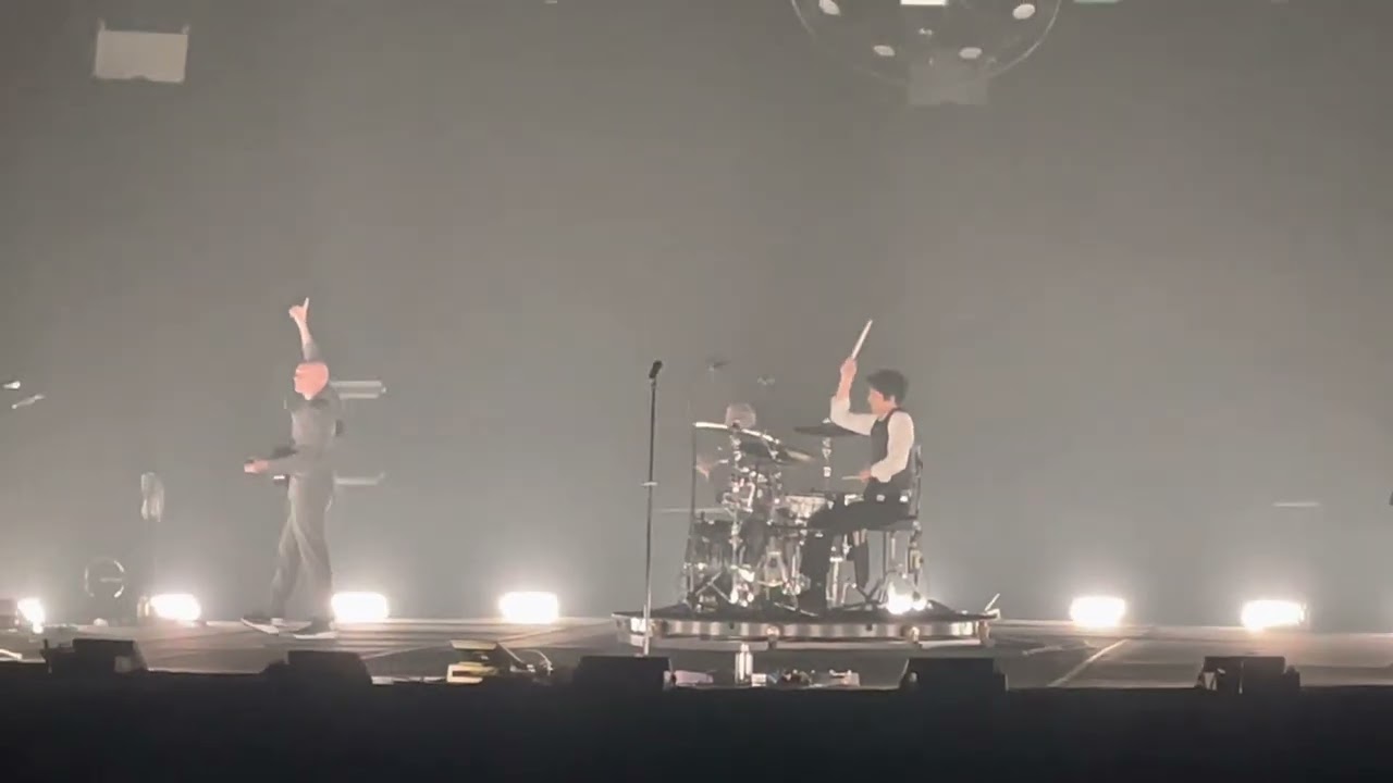 Louise Attaque « vous avez l’heure » live Zénith Strasbourg 2023