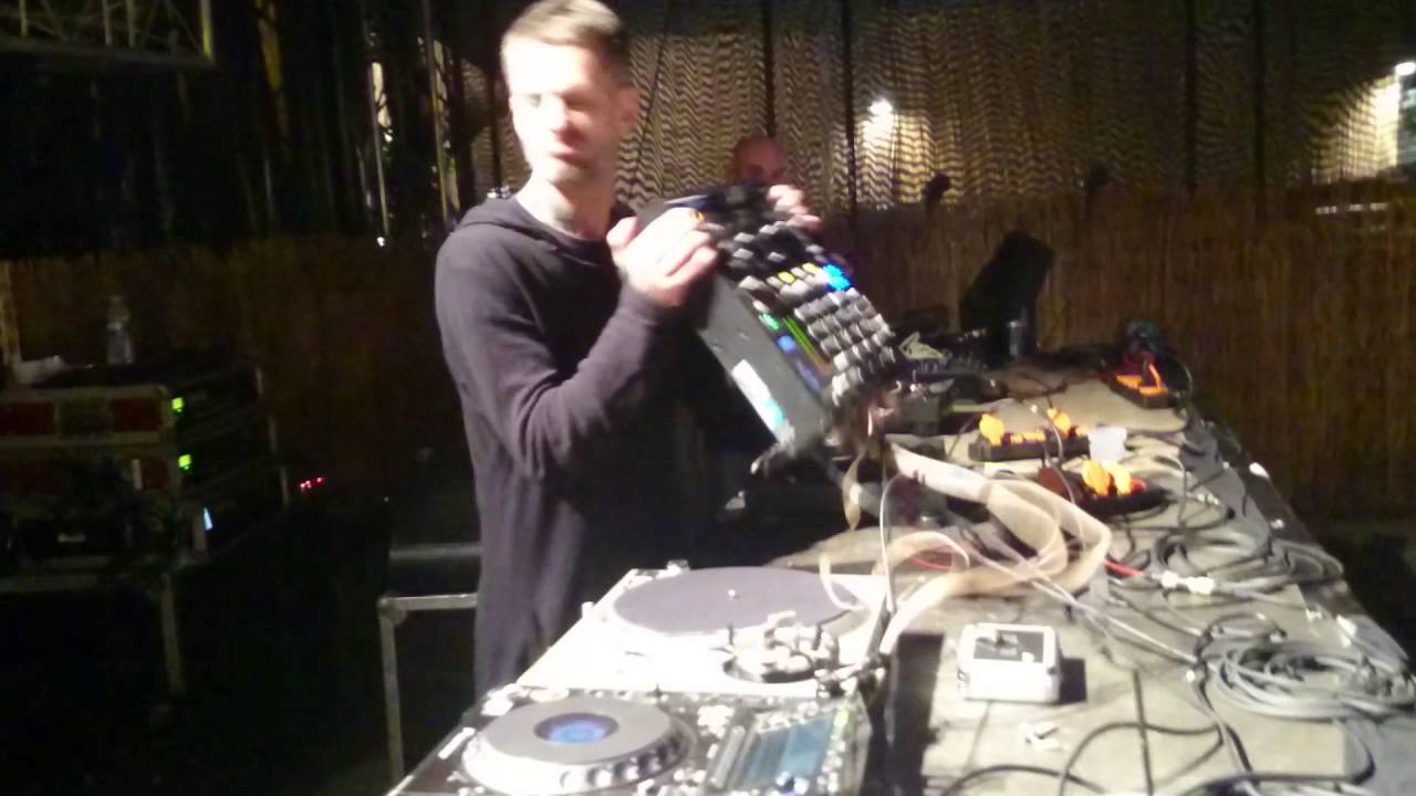 The Driver (Manu le Malin) @ LaPlage de Glazart Closing Party