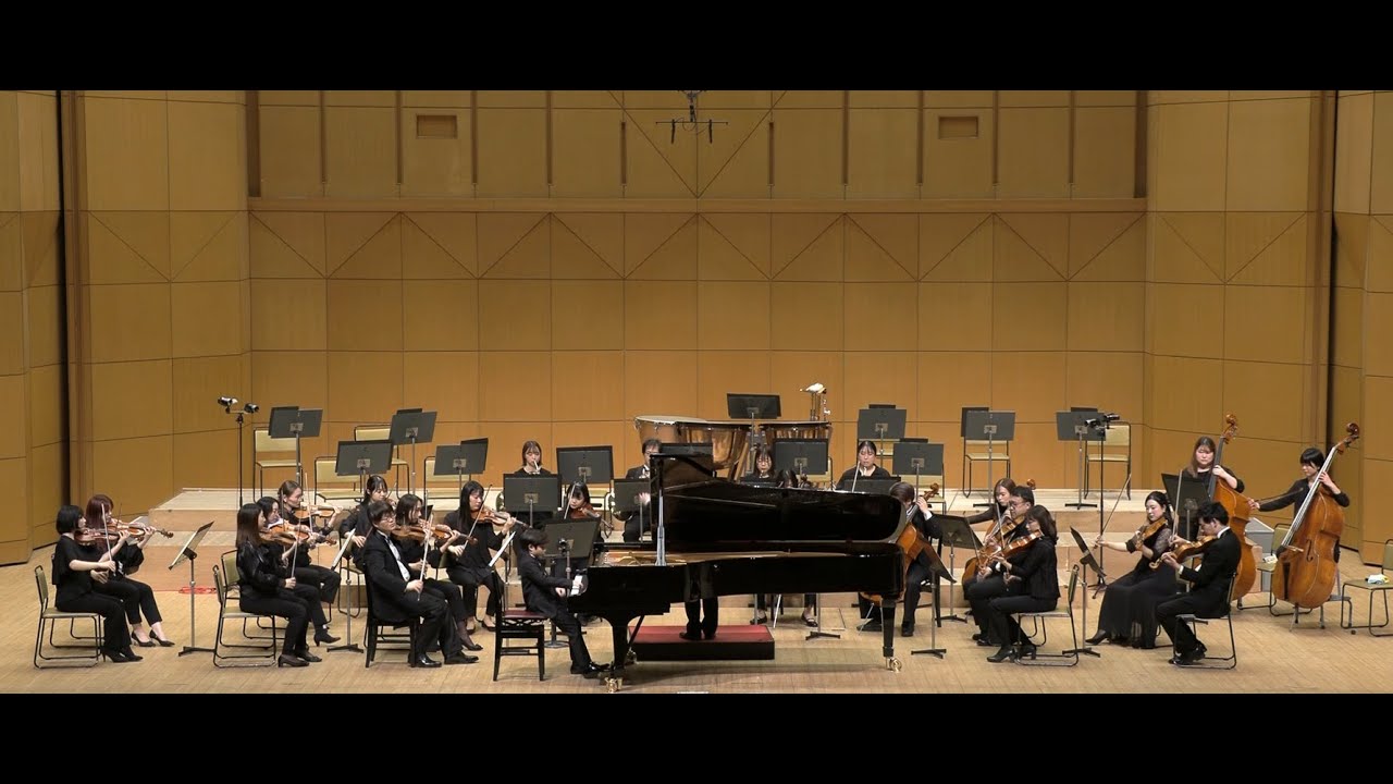 Haydn Piano Concerto No.11 in D major, Hob. XVIII/11, 1st part Vivace - Suppakrit Payackso (11)