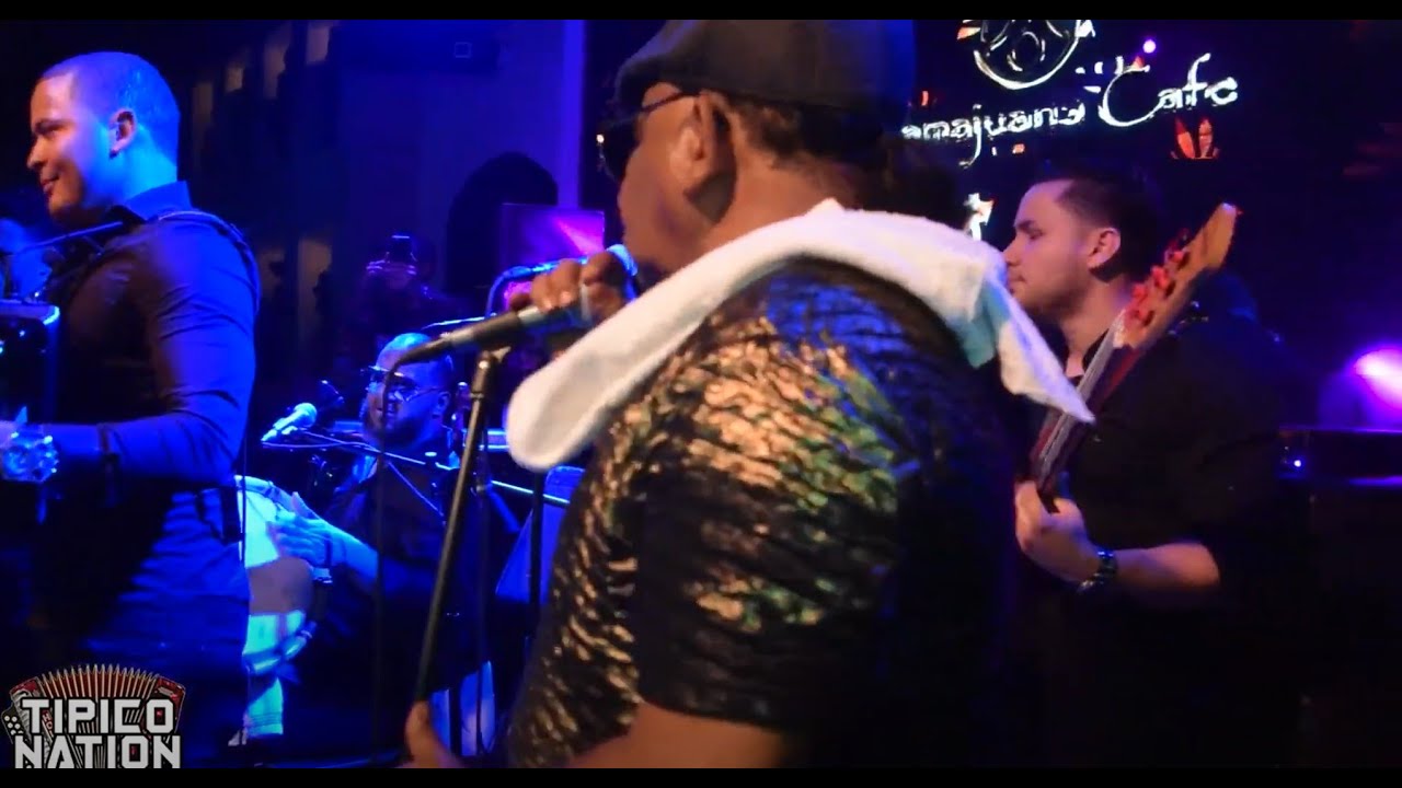 Narciso El Pavarotti - La Rubia y Yo (EN VIVO)