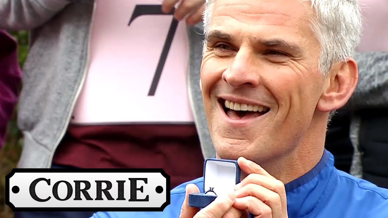 Coronation Street - Robert's Surprise Proposal to Michelle!