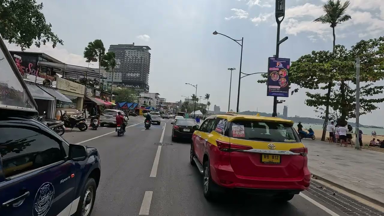 Pattaya - the second road and the beach road