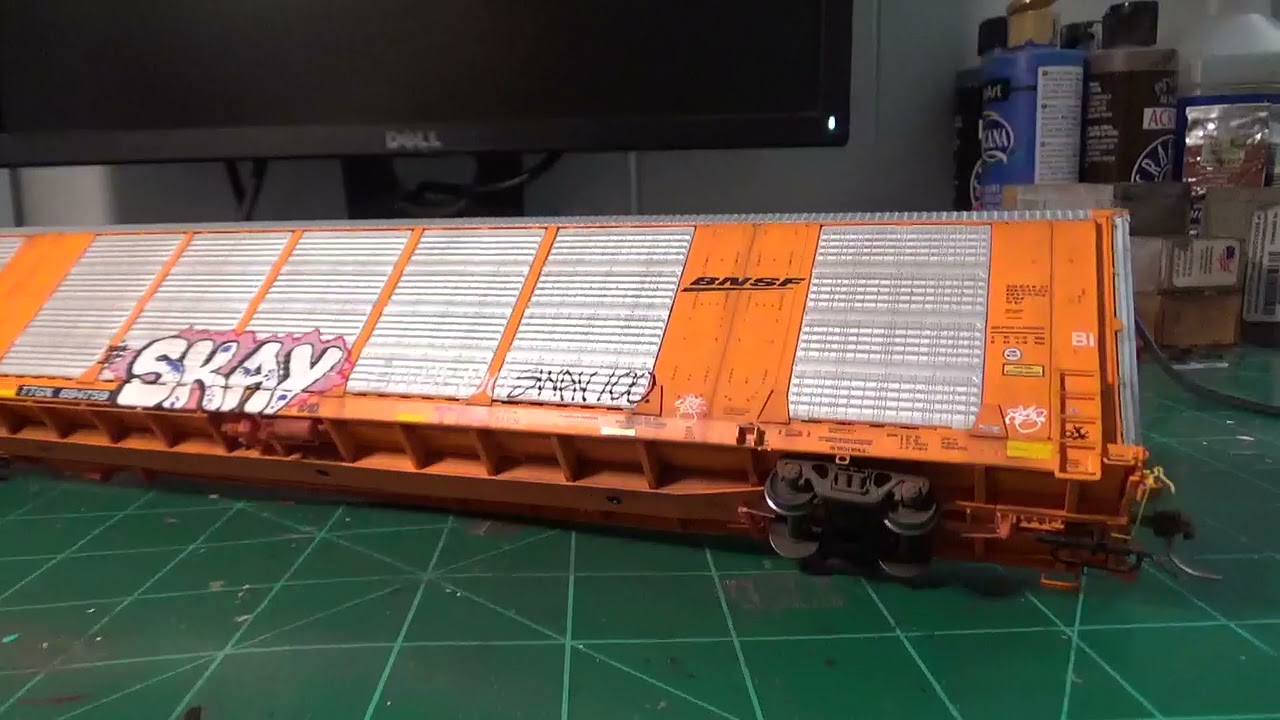 HO Model Project Update:  CSX SD40's, New Hoppers!!
