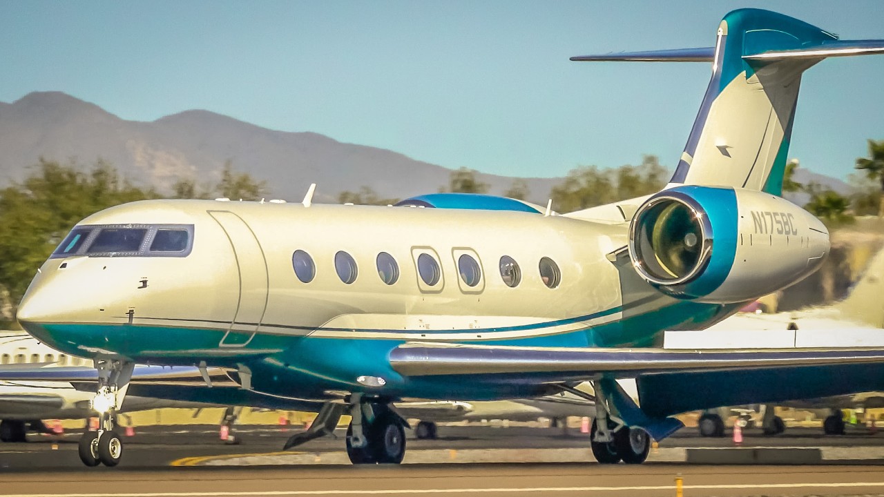 Multiple Go Arounds! Busy Private Jet Action at Scottsdale Airport