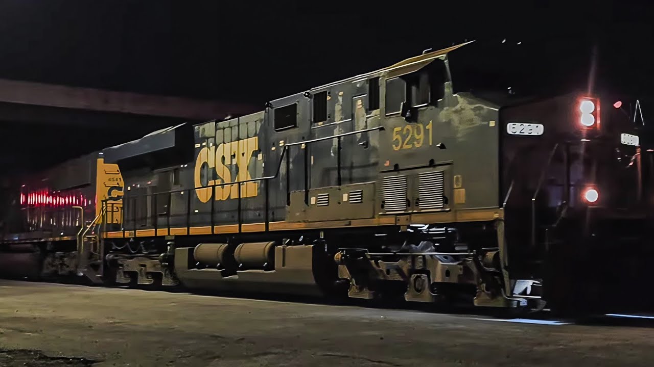 SD70 MAC Locomotive CSX M693 Manifest Augusta Yard Arrival