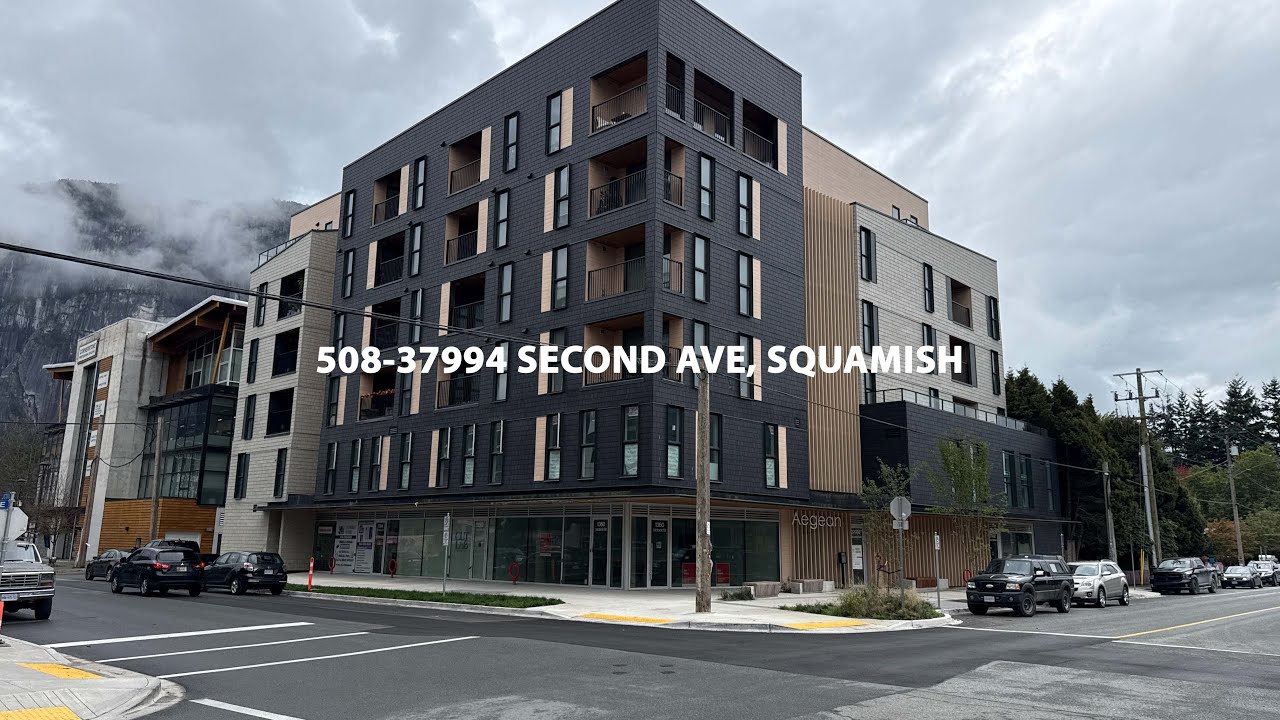 🏞️ Modern Mountain-View Corner Condo in Downtown Squamish! 🏡508 37994 SECOND AVE, SQUAMISH