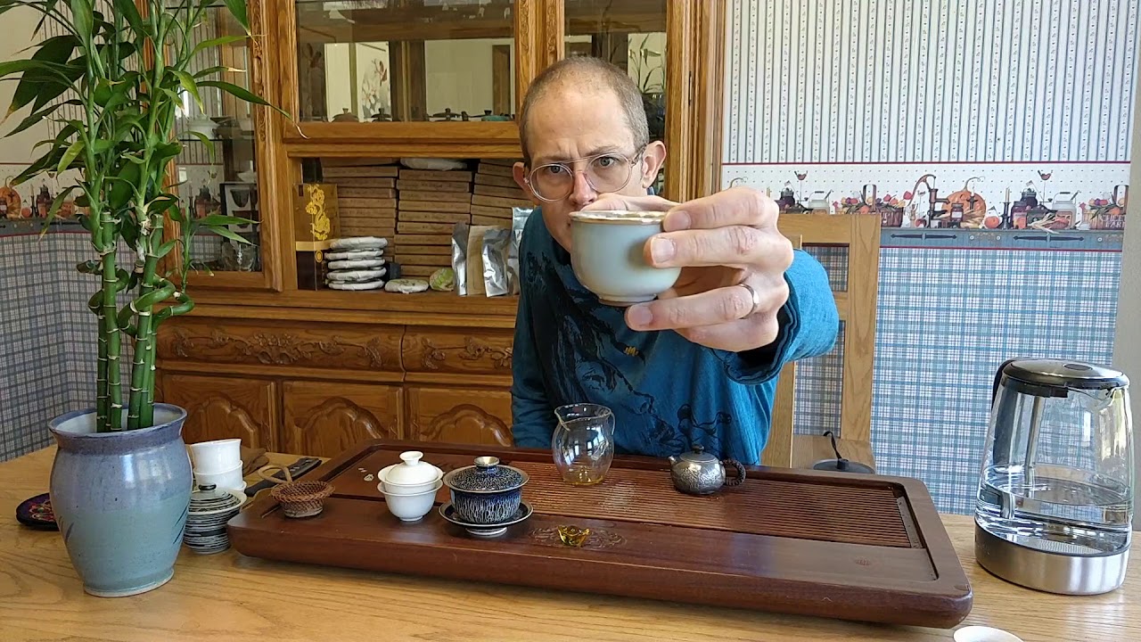 Scott drinks the 2018 Yunnan Sourcing 
