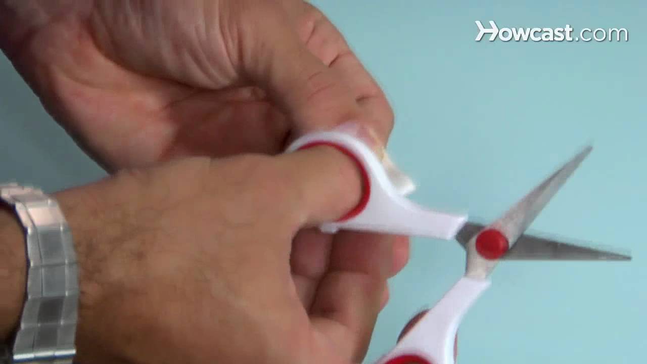 How to Make a Butterfly Bandage