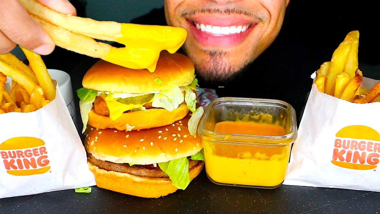 ASMR BURGER KING EATING SHOW MOUTH SOUNDS CHEESE SAUCE FRIES CHEESEBURGERS BIG BITES NO TALKING