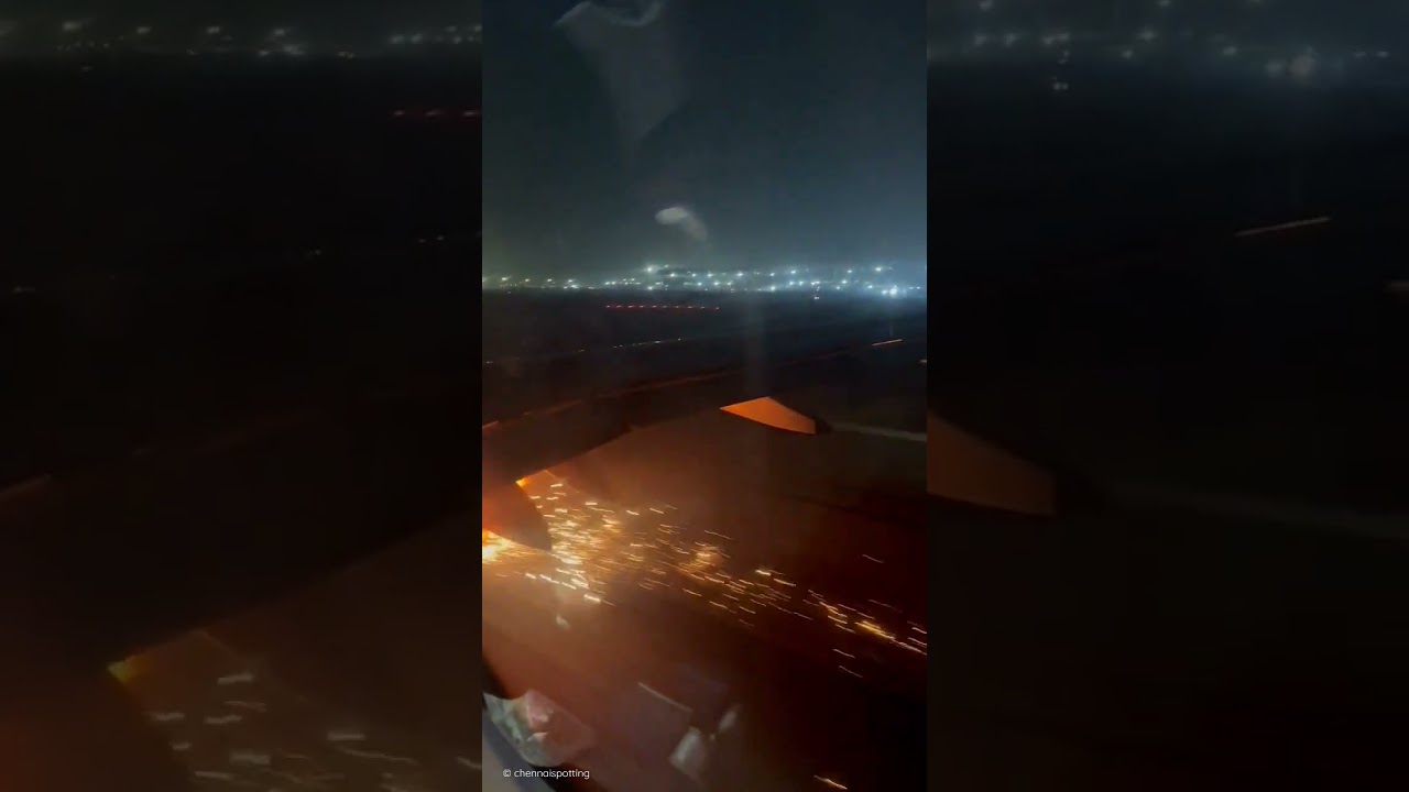 indigo airlines emergency landing at Delhi airport 